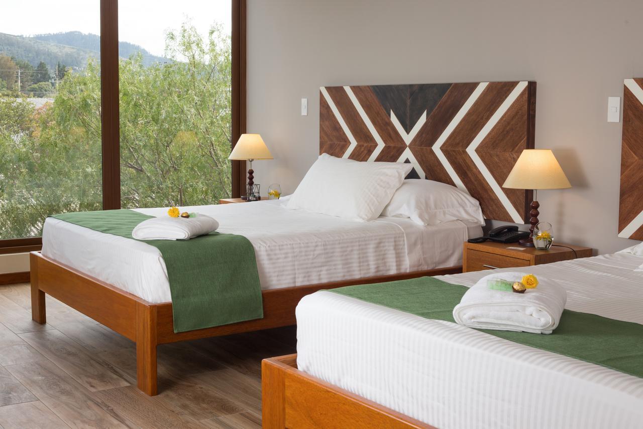 Ilalo Garden Hotel & Restaurant Quito Exterior photo